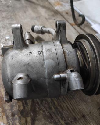 Compressore aria condizionata Nissan vanette