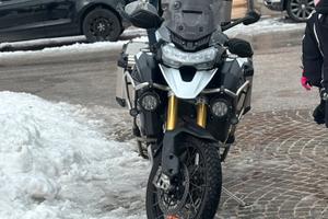 Triumph tiger 1200 rally explorer