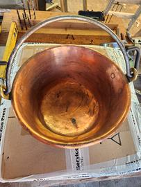 Paiolo in rame con manico in ferro 