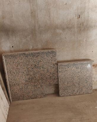 Pezzi di granito