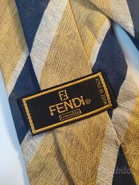 Cravatta Fendi in pura seta