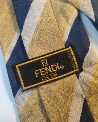 Cravatta Fendi in pura seta