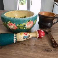 Mortaio in legno e dipinto a fiori + bicchiere in