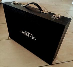 Scatola in legno con più di 100 colori 