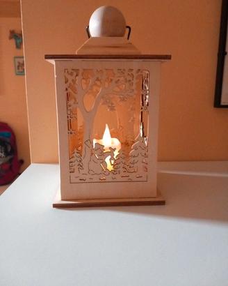 Lanterna Natalizia con Candela a LED in legno