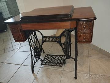 Macchina da cucire Singer 