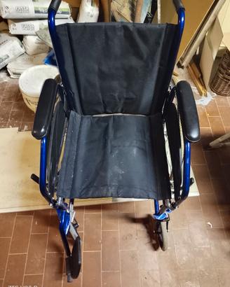 Sedia a rotelle pieghevole Mediland M300