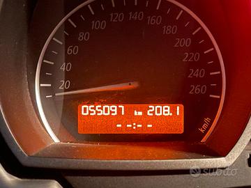 BMW Z4  2.5i anno 2003 targata ASI