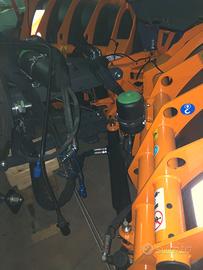 Lama da neve e salatore per trattore