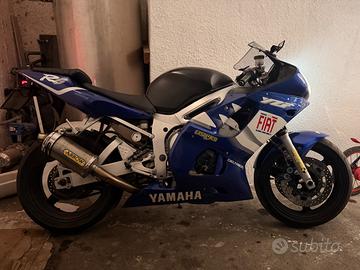 Yamaha R6