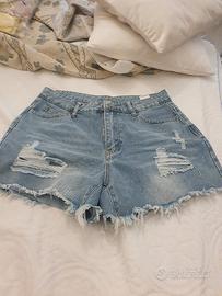 Short jeans