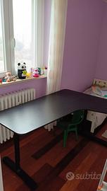 Scrivania Ikea Bekant angolare full black