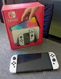 Nintendo Switch OLED Bianca + 3 Giochi + Accessori