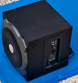Subwoofer Trust Tytan 2.1  con altoparlanti e tele