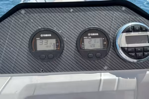 TRIMARCHI TOP 650 + YAMAHA 115 CV 2026 - SOLO 15h