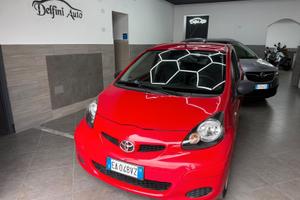 Toyota Aygo 1.0 12V VVT-i 5 porte Now Red Edition