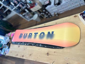 Tavola Snowboard Burton custom camber 162W 2024