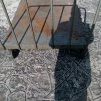 CARRELLO QUATTRO RUOTE IN FERRO.