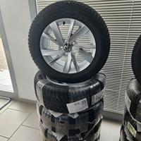 Cerchi in lega e pneumetici invernali