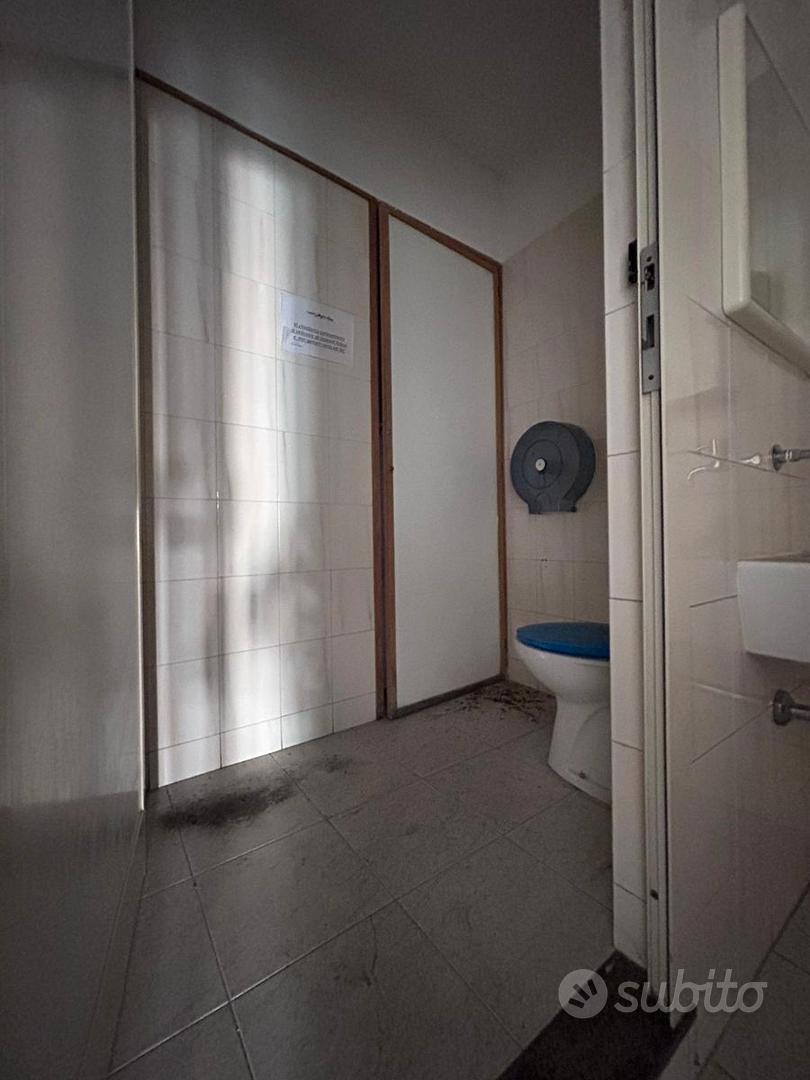 Negozio Via Sidney Sonnino 123 - Altro
