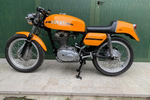 Ducati 350 desmo