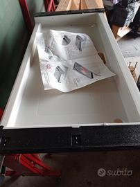 cassetto  portaoggetti sottoscrivania