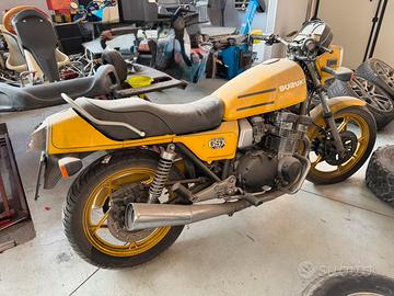 Suzuki gsx 750