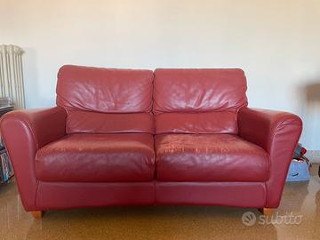 Set divani 2+ 3 posti + pouff