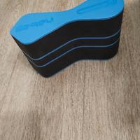 pull buoy nuoto