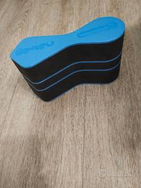 pull buoy nuoto
