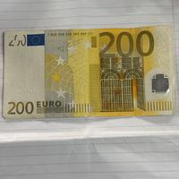 Banconota 200 euro trichet