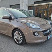 Opel Adam 1.2 70 CV White/Black Link