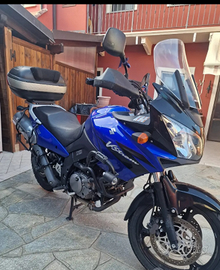 Moto V STROM 650
