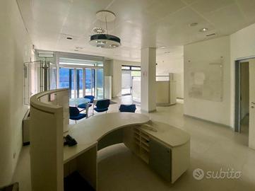 NEGOZIO A NEGRAR DI VALPOLICELLA