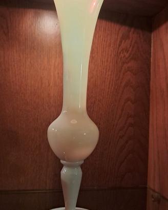 Vaso in vetro opalino