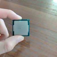  componenti di ricambio o pc intero (no case)