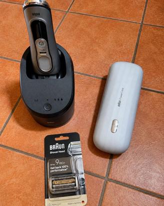 Rasoio Braun Series 9 Pro con PowerCase e base