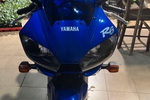 Yamaha r6 2000 carburatori