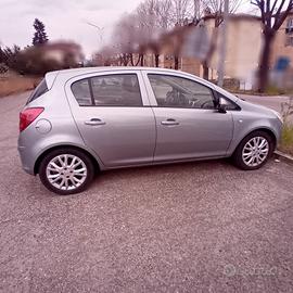 Opel Corsa 1.2 gpl tech enjoy  prezzo 500 euro 