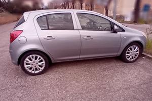 Opel Corsa 1.2 gpl tech enjoy  prezzo 500 euro 