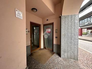 NEGOZIO A SONDRIO