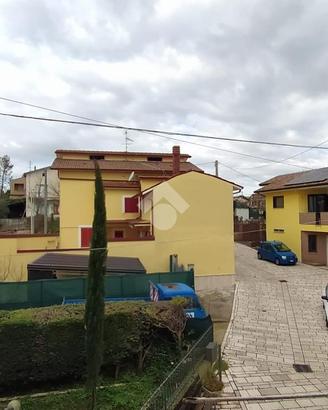 CASA INDIPENDENTE A SANT'ANGELO A CUPOLO