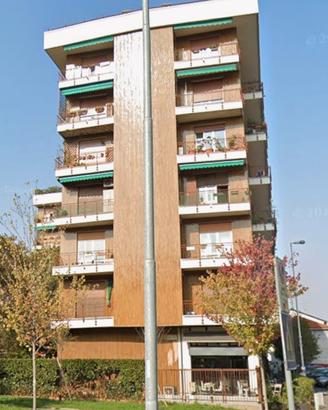 Stanza singola a Monza