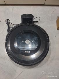 Robot aspirapolvere i Robot Roomba e5 wifi 