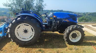 Trattore new holland T4100LP