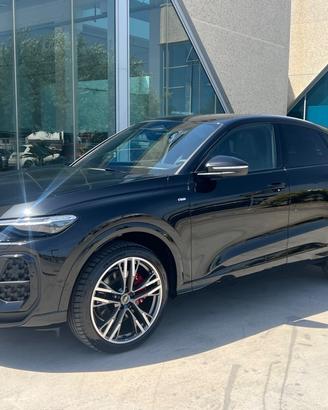 AUDI Q5 Sportback 2.0 TDI mhev S line quattro 204c