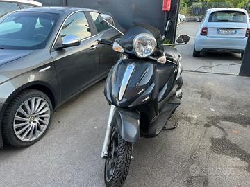 Piaggio Beverly 500