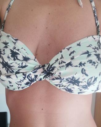 Costume solo pezzo sopra