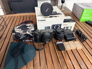 Canon EOS M6 15-45mm + EF-M 22mm f/2 + altro