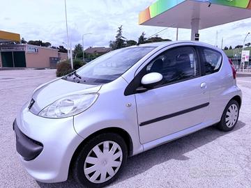 Peugeot 107 1.0 68CV 3p. Ok neopatentati